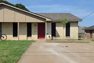 1014 Harbor Lakes Dr, Granbury, TX 76048 - Photo 1