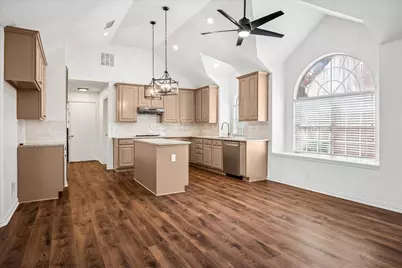8136 Mount Shasta Circle, Fort Worth, TX 76137 - Photo 13