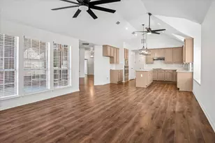 8136 Mt Shasta Cir, Fort Worth, TX 76137 - Photo 13