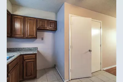 509 S Hastings Street, Irving, TX 75060 - Photo 19