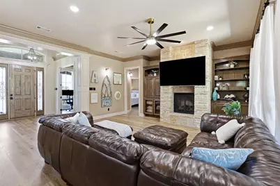 2010 Woodland Hills Lane, Weatherford, TX 76087 - Photo 7