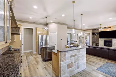2010 Woodland Hills Lane, Weatherford, TX 76087 - Photo 9
