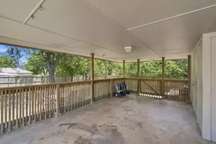 601 E Avenue F, Midlothian, TX 76065 - Photo 21