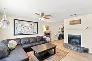 601 E Avenue F, Midlothian, TX 76065 - Photo 3