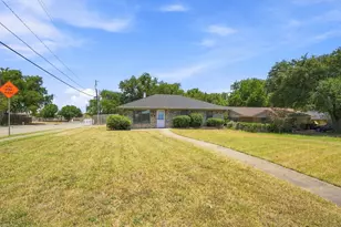 601 E Avenue F, Midlothian, TX 76065 - Photo 23