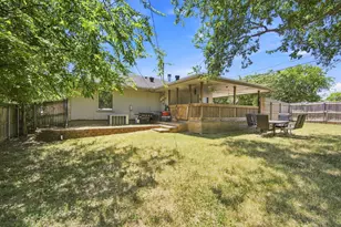 601 E Avenue F, Midlothian, TX 76065 - Photo 17