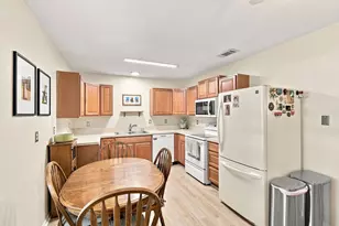 601 E Avenue F, Midlothian, TX 76065 - Photo 7