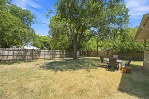 601 E Avenue F, Midlothian, TX 76065 - Photo 19