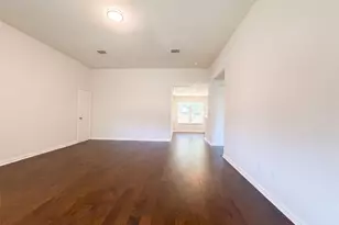 1420 Fleetwood Cove Dr, Grand Prairie, TX 75052 - Photo 9