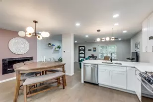 9805 Estate Ln, Dallas, TX 75238 - Photo 7