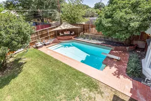 9805 Estate Ln, Dallas, TX 75238 - Photo 33