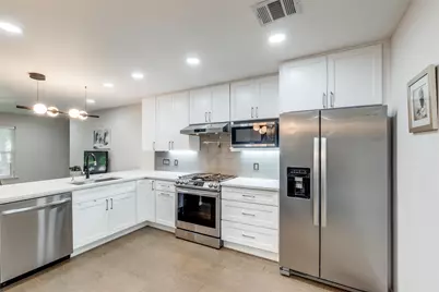 9805 Estate Lane, Dallas, TX 75238 - Photo 11