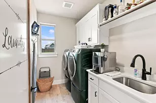 101 Howling Ct, Godley, TX 76044 - Photo 29