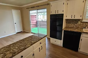 6033 Sandhurst Ln, Dallas, TX 75206 - Photo 13