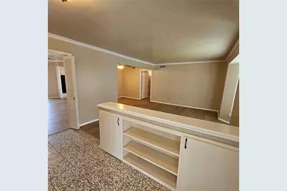 6033 Sandhurst Lane #D, Dallas, TX 75206 - Photo 5