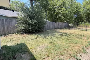 108 E Kirby Ave, Quinlan, TX 75474 - Photo 23