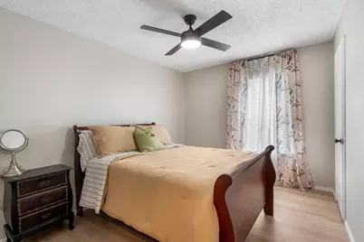 408 Sycamore Lane, Euless, TX 76039 - Photo 19
