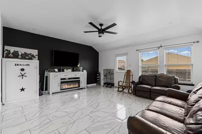 1612 Ambercrest Drive, Lancaster, TX 75146 - Photo 5