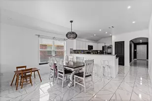 1612 Ambercrest Dr, Lancaster, TX 75146 - Photo 7