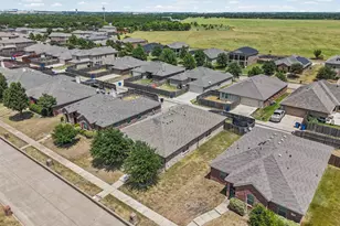 1612 Ambercrest Dr, Lancaster, TX 75146 - Photo 23