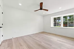 15905 Longvista Dr, Dallas, TX 75248 - Photo 25
