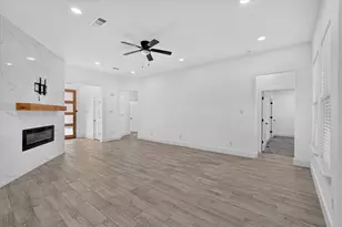 114 Dowdy Ln, Mabank, TX 75156 - Photo 5