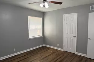 2500 Normont Cir, Fort Worth, TX 76103 - Photo 11