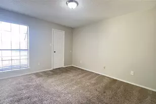 9601 Forest Ln, Dallas, TX 75243 - Photo 17