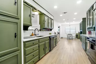 7800 Skylake Drive, Fort Worth, TX 76179 - Photo 9