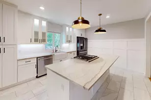 2010 N Locust St, Denton, TX 76209 - Photo 5