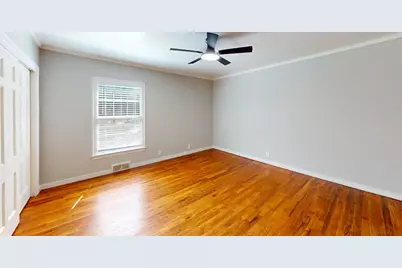 2010 N Locust Street, Denton, TX 76209 - Photo 13