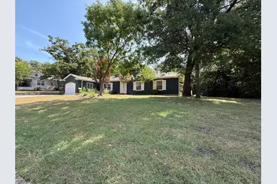 2010 N Locust Street, Denton, TX 76209 - Photo 3