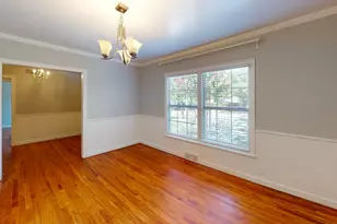 2010 N Locust St, Denton, TX 76209 - Photo 7