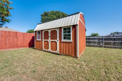 9008 Topperwind Court, Fort Worth, TX 76134 - Photo 23