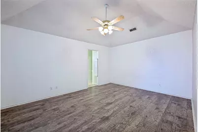 9008 Topperwind Court, Fort Worth, TX 76134 - Photo 13