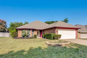 9008 Topperwind Ct, Fort Worth, TX 76134 - Photo 1