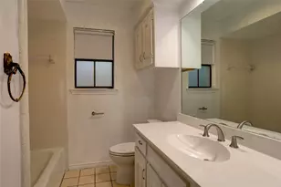 2918 Apple Valley Dr, Garland, TX 75043 - Photo 17