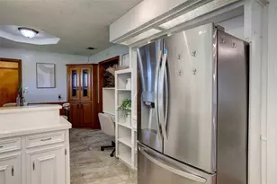 2918 Apple Valley Dr, Garland, TX 75043 - Photo 9