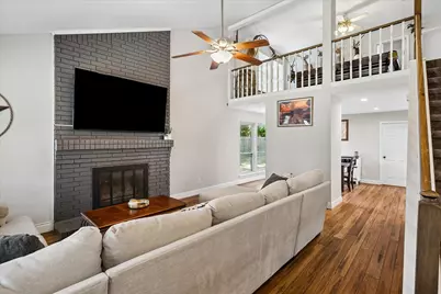 109 Clove Lane, Euless, TX 76039 - Photo 7