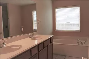 5600 Vineyard Ln, McKinney, TX 75070 - Photo 7