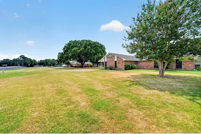 720 S Houston Street, Edgewood, TX 75117 - Photo 3