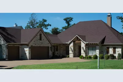 560 Clubhouse Drive, Corsicana, TX 75109 - Photo 1