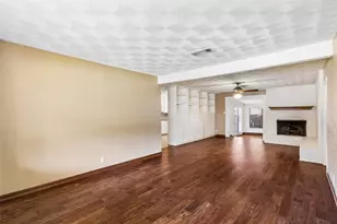 505 Caduceus Ln, Hurst, TX 76053 - Photo 7