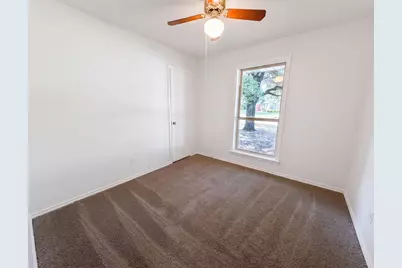 1406 Tad Street, Ennis, TX 75119 - Photo 9