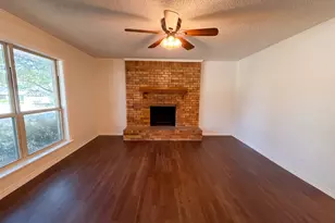 1406 Tad St, Ennis, TX 75119 - Photo 3