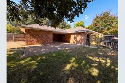 1406 Tad Street, Ennis, TX 75119 - Photo 5