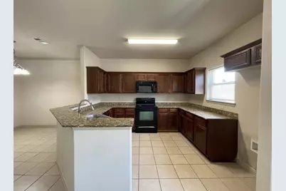 2307 Calendar Court, Grand Prairie, TX 75050 - Photo 7