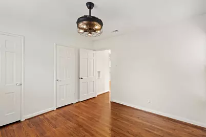 8732 Glencrest Lane, Dallas, TX 75209 - Photo 19