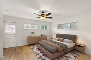 8732 Glencrest Ln, Dallas, TX 75209 - Photo 23