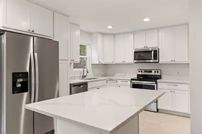 8732 Glencrest Lane, Dallas, TX 75209 - Photo 15